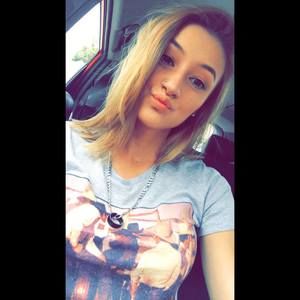 Meet your Posher, Chloe